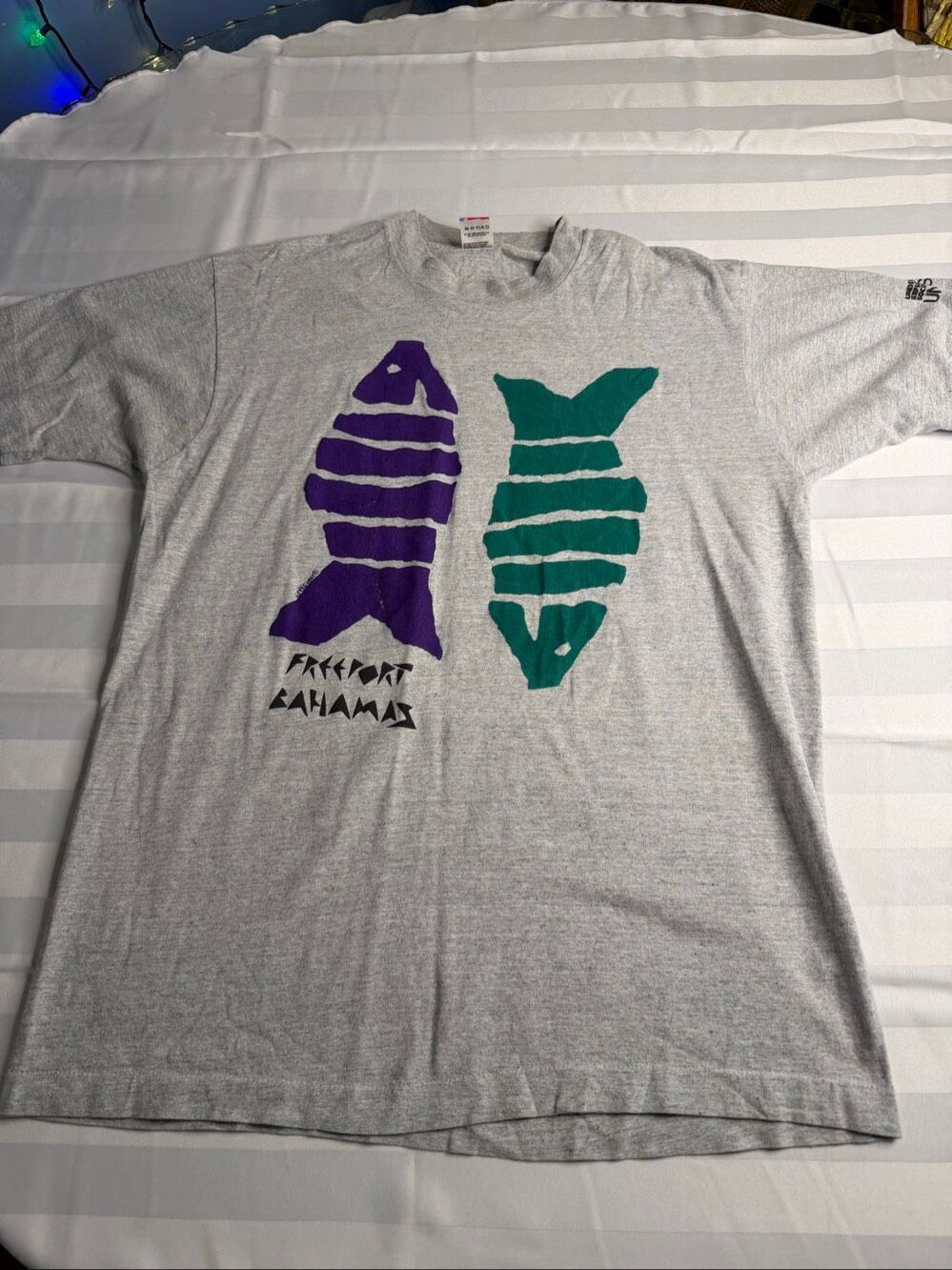 Freek-Out Bahamas VTG Fruit Of The Loom 90s Fish Graphic T-Shirt Made USA Sz XL
